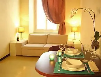 Daire The Place Manzoni Milano
